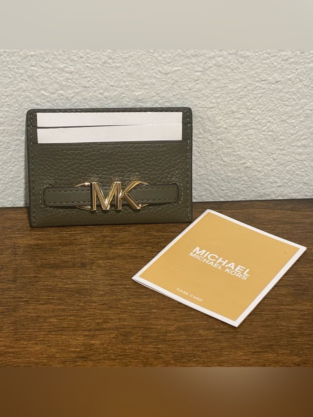 MICHAEL Michael Kors Olive Green Leather Card Holder with Gold tone MK Emblem